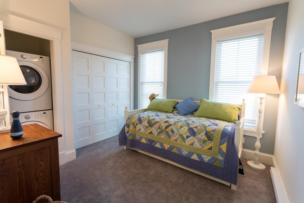 Sandbanks Summer Village Cottages Cherry Valley Eksteriør bilde
