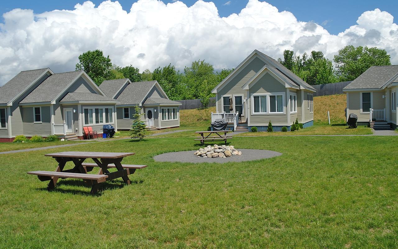 Sandbanks Summer Village Cottages Cherry Valley Eksteriør bilde