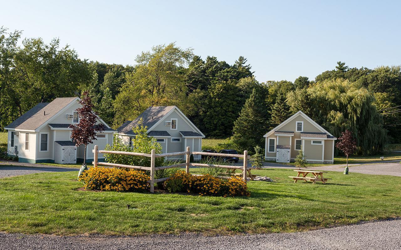Sandbanks Summer Village Cottages Cherry Valley Eksteriør bilde